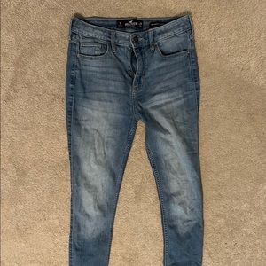 High Rise Skinny Hollister Jeans - Size 3L